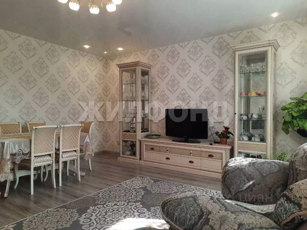 Дом в Новосибирская область, Новосибирск ул. Воскова (130 м) - Фото 0