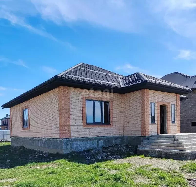 Дом в Адыгея, Майкоп городской округ, Гавердовский хут. ул. Надежды ... - Фото 1