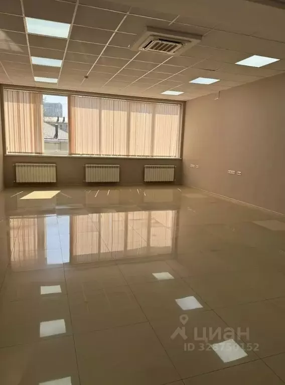 Офис в Краснодарский край, Новороссийск ул. Мира, 1М (56 м) - Фото 1