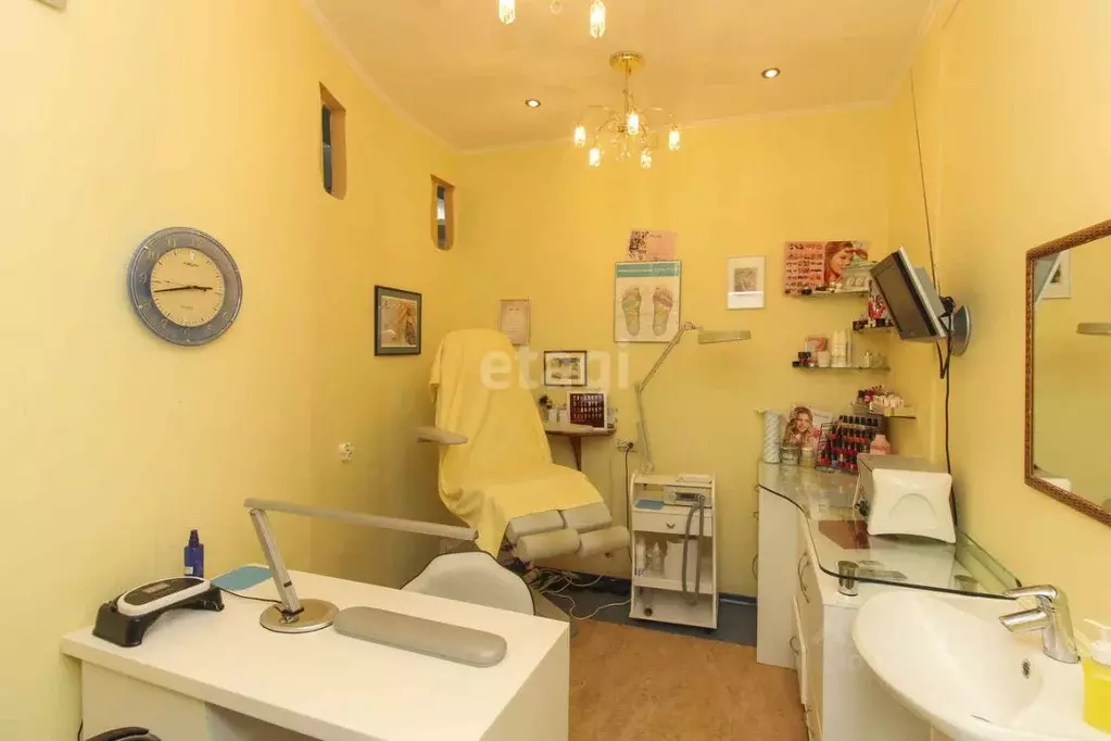 Помещение свободного назначения в Тюменская область, Тюмень Рижская ... - Фото 1