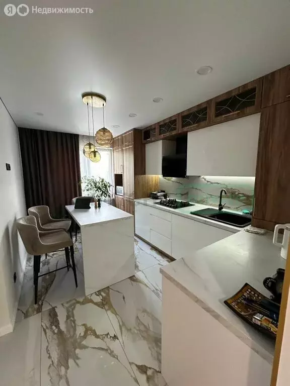 3-комнатная квартира: Калининград, Пригородная улица, 13к1 (78 м) - Фото 1