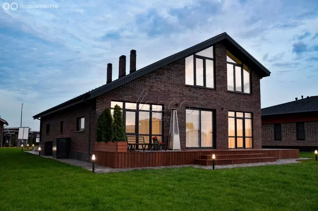 Дом в Исаково, КП Павловы озёра (271 м) - Фото 1