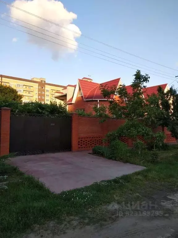 Дом в Краснодарский край, Краснодар ул. Белозерная (260 м) - Фото 1