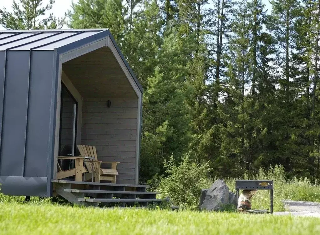 Дом в Свердловская область, Первоуральск муниципальный округ, д. ... - Фото 1