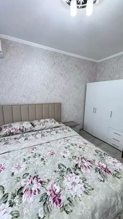 2-к кв. Калмыкия, Элиста ул. Чкалова, 14 (64.0 м) - Фото 1