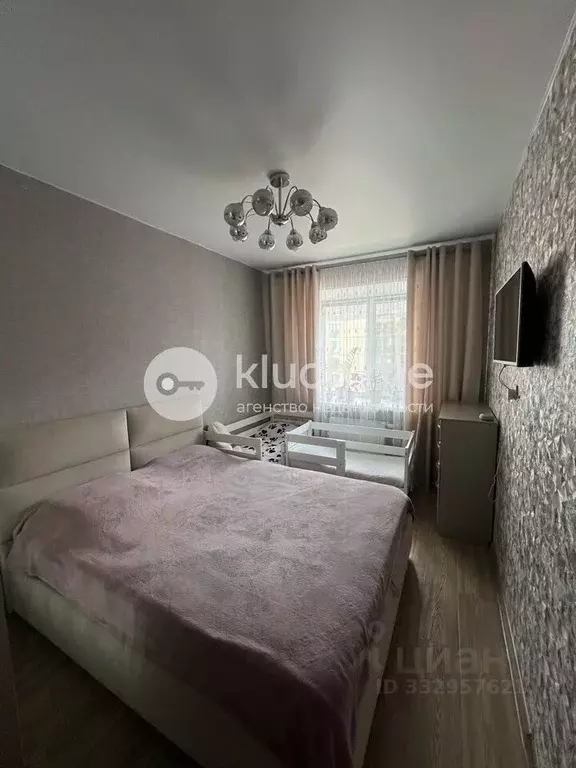2-к кв. Татарстан, Казань ул. Рауиса Гареева, 100 (53.0 м) - Фото 1