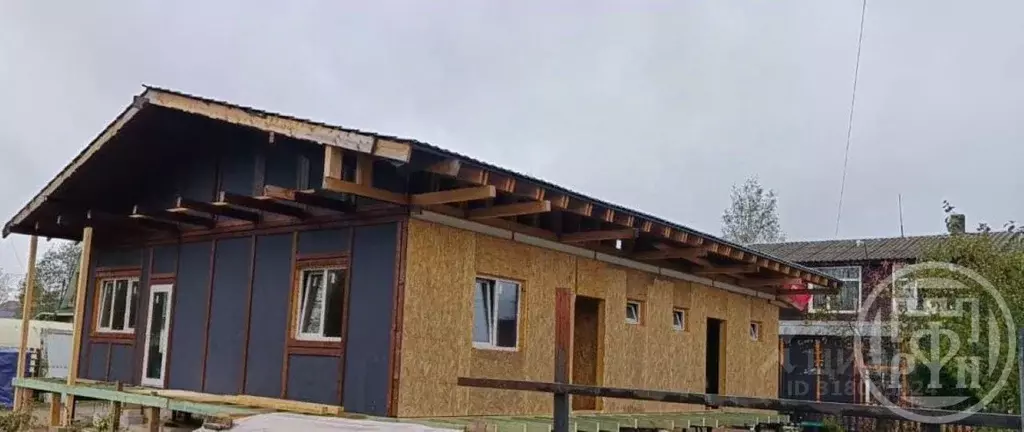 Дом в Ленинградская область, Отрадное Кировский район, 2-я линия (138 ... - Фото 1