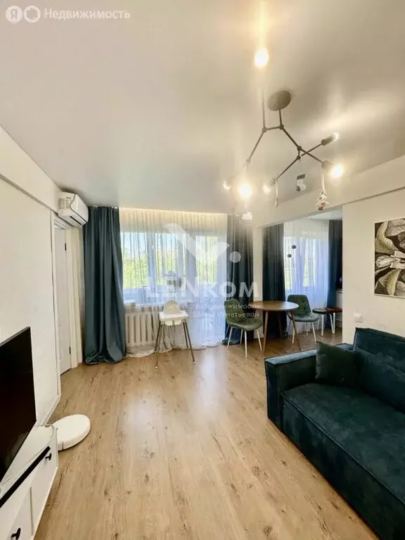 3-комнатная квартира: Ижевск, улица Карла Маркса, 433 (49 м) - Фото 2