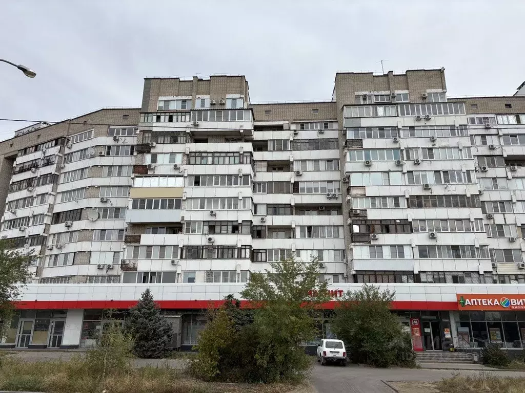 4-к кв. Волгоградская область, Волгоград просп. Маршала Жукова, 106А ... - Фото 0