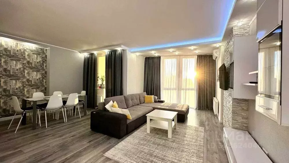 2-к кв. Татарстан, Казань ул. Павлюхина, 110В (60.0 м) - Фото 1