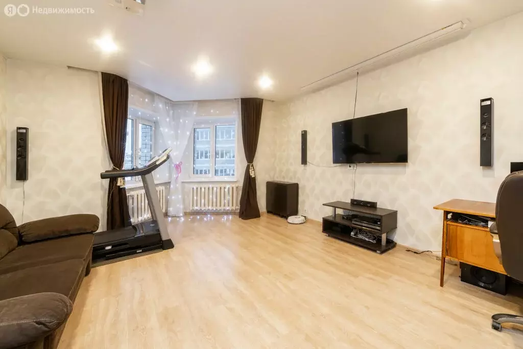 3-комнатная квартира: Архангельск, проспект Ломоносова, 13 (91.2 м) - Фото 2