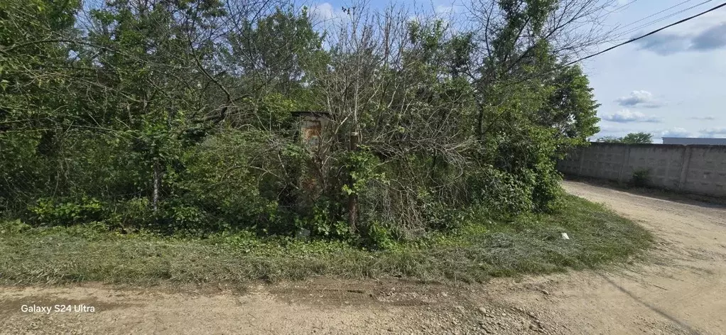 Участок в Краснодарский край, Новокубанск ул. Фрунзе, 2/1 (6.0 сот.) - Фото 1