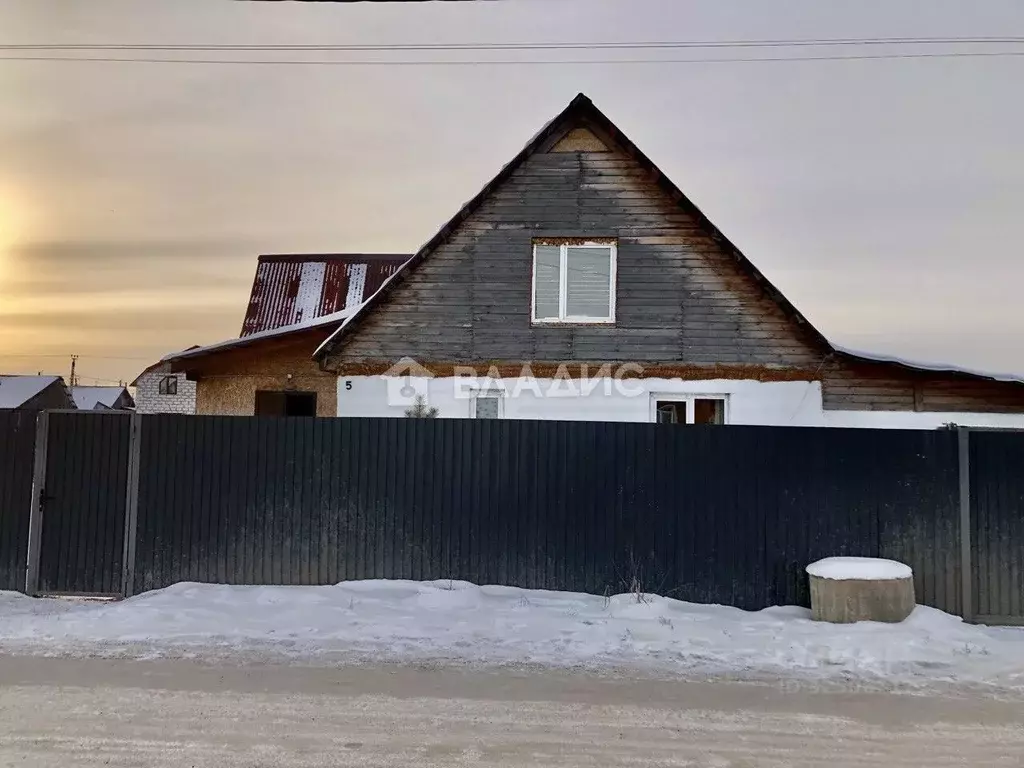 Дом в Иркутская область, Иркутский муниципальный округ, с. Хомутово ... - Фото 2