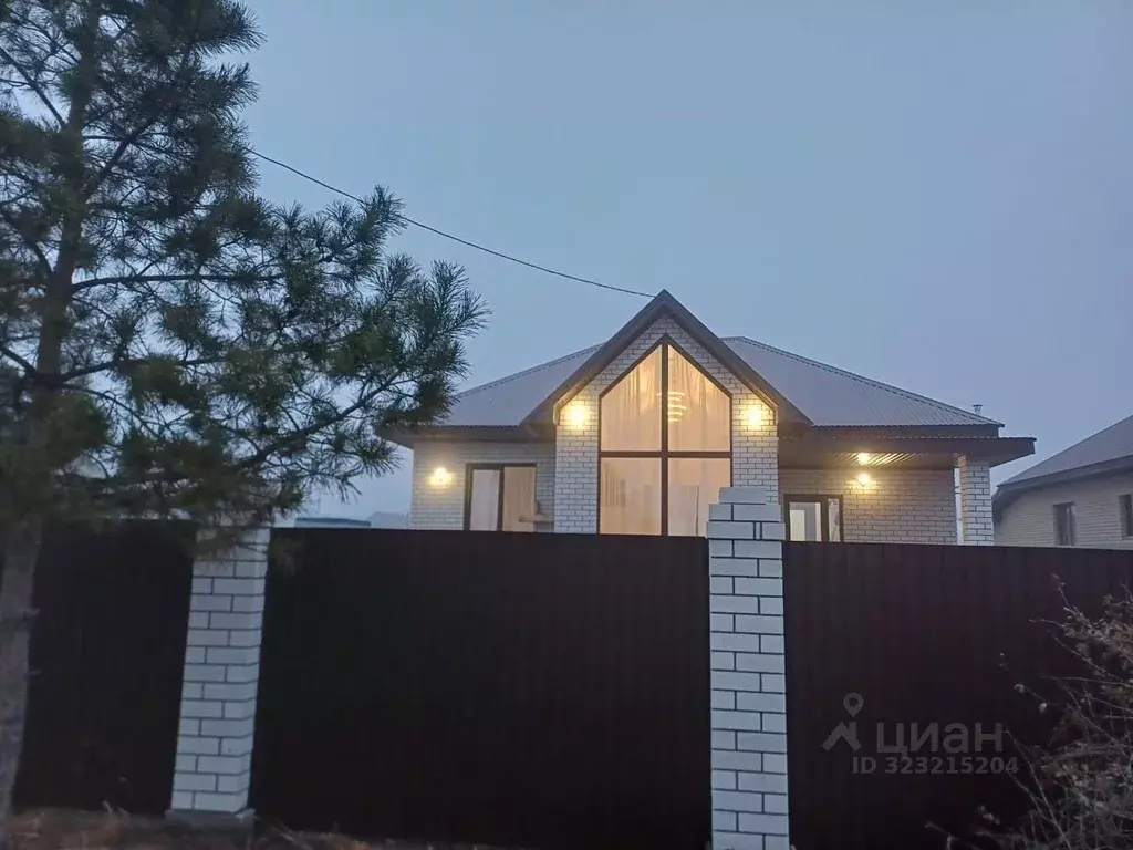 Коттедж в Омская область, Омский район, с. Усть-Заостровка ул. Мира ... - Фото 1