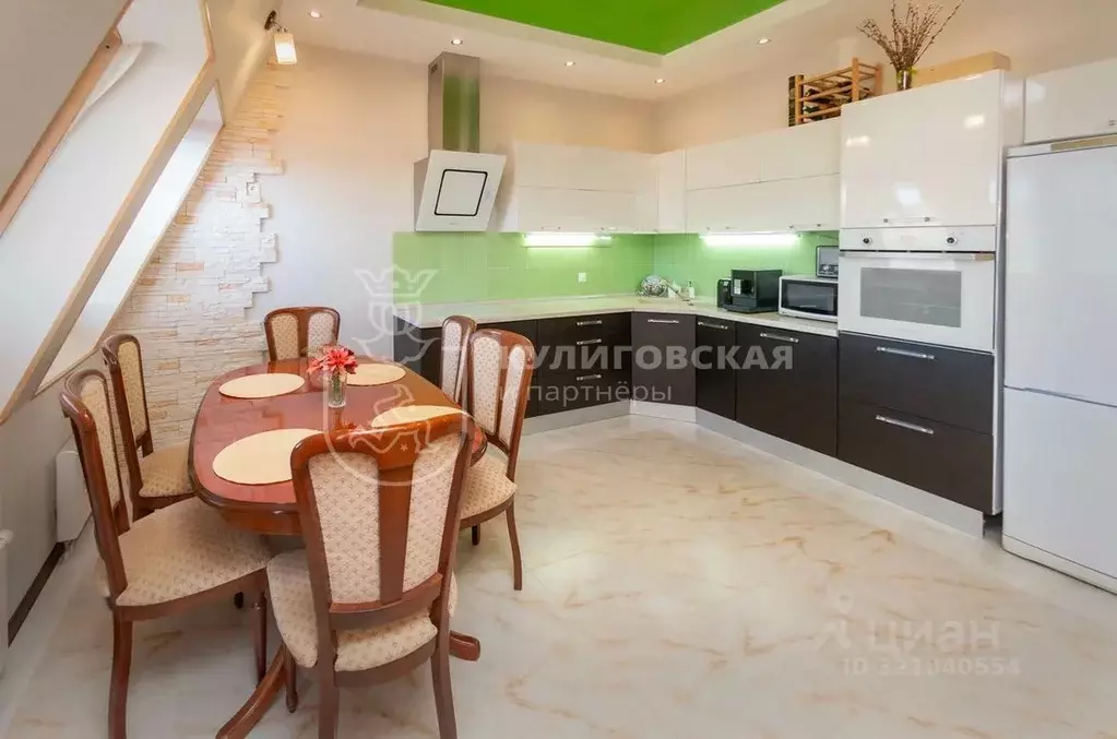 3-к кв. Свердловская область, Екатеринбург Карасьеозерский-2 мкр, ул. ... - Фото 2