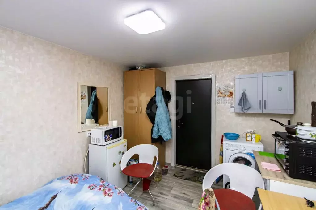 Комната Тюменская область, Тюмень ул. Республики, 218 (13.0 м) - Фото 1