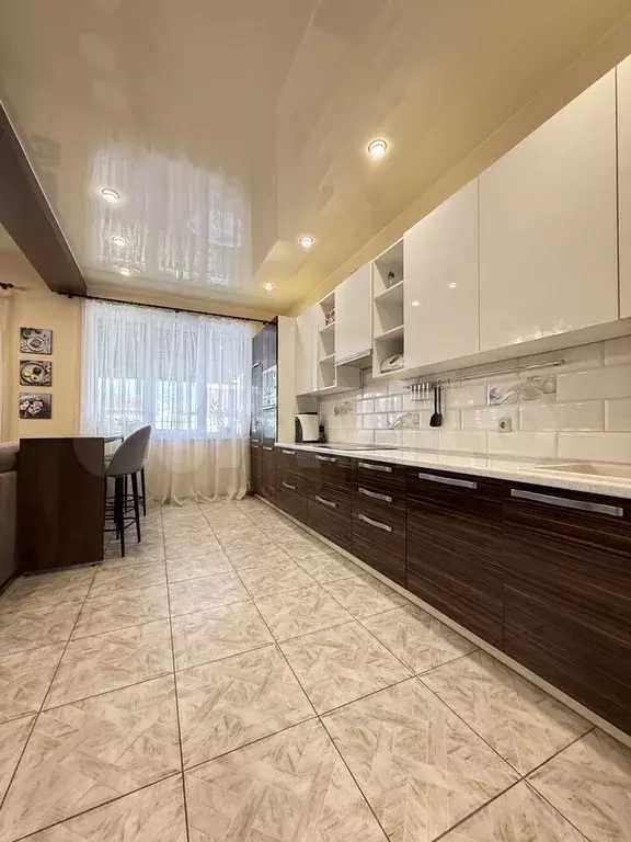 4-к. квартира, 112,1 м, 1/2 эт. - Фото 0