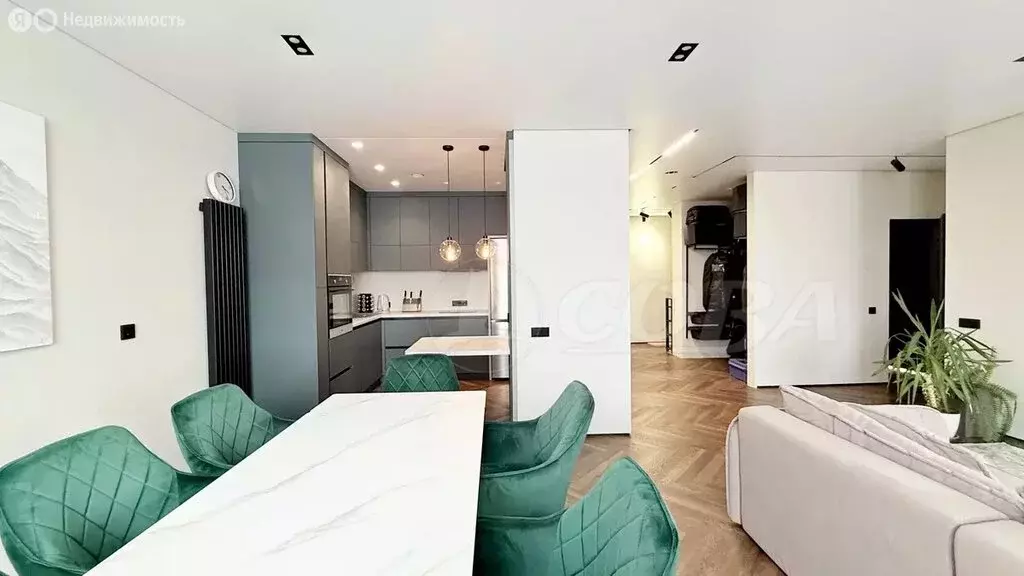 3-комнатная квартира: Тюмень, улица Республики, 204к3 (107 м) - Фото 2