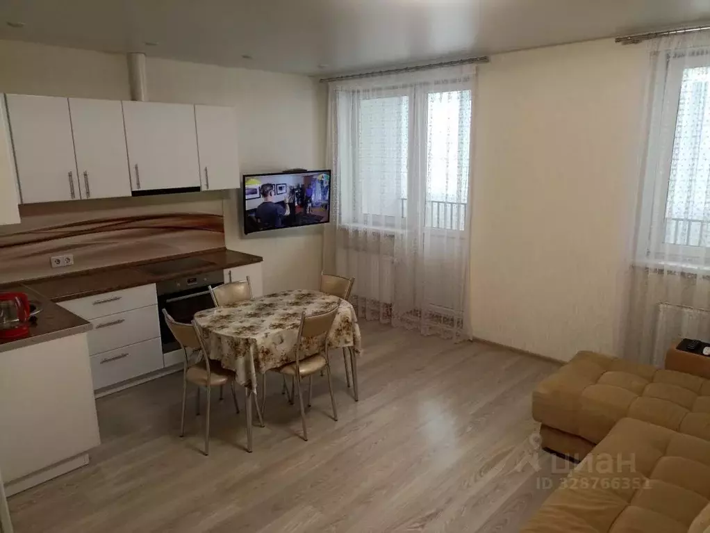 Студия Татарстан, Казань ул. Братьев Батталовых, 20 (30.0 м) - Фото 1