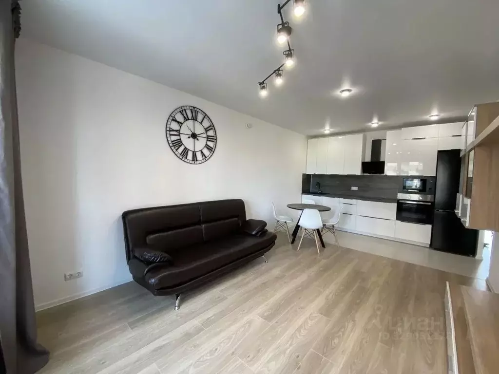 3-к кв. Москва ул. Большое Понизовье, 14 (69.0 м) - Фото 1