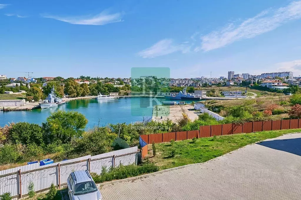 2-к кв. Севастополь ул. Александра Шостака, 43 (70.0 м) - Фото 1