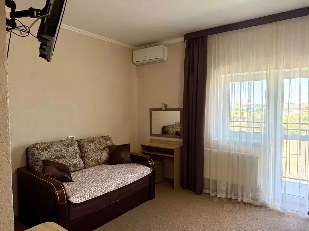 Комната Крым, Сакский район, Новофедоровка пгт ул. Дегтярева, 1 - Фото 1