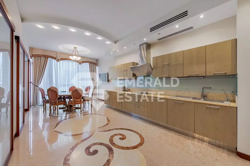 5-к кв. Москва ул. Климашкина, 17С2 (245.0 м) - Фото 1