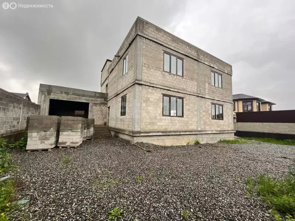 Дом в Владикавказ, садовое товарищество Горянка, 5-я линия (360 м) - Фото 1