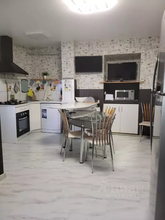 Дом в Крым, Евпатория ул. Училищная, 27 (50 м) - Фото 1