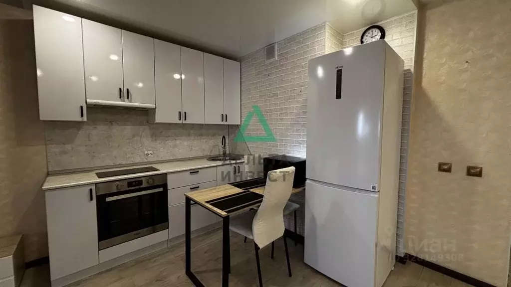 Студия Башкортостан, Уфа ул. Набережная Моторостроителей, 15 (29.4 м) - Фото 1