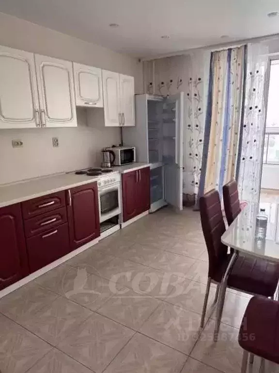 2-к кв. Тюменская область, Тюмень ул. Александра Протозанова, 12к1 ... - Фото 1