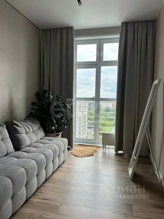 3-к кв. Удмуртия, Ижевск ул. Металлургов, 9К1 (58.0 м) - Фото 0