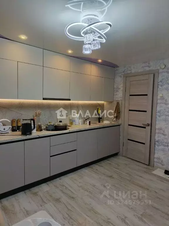 Дом в Бурятия, Иволгинский район, Сотниковское с/пос, с. Сотниково, ... - Фото 1