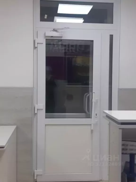 Помещение свободного назначения в Омская область, Омск ул. Богдана ... - Фото 2