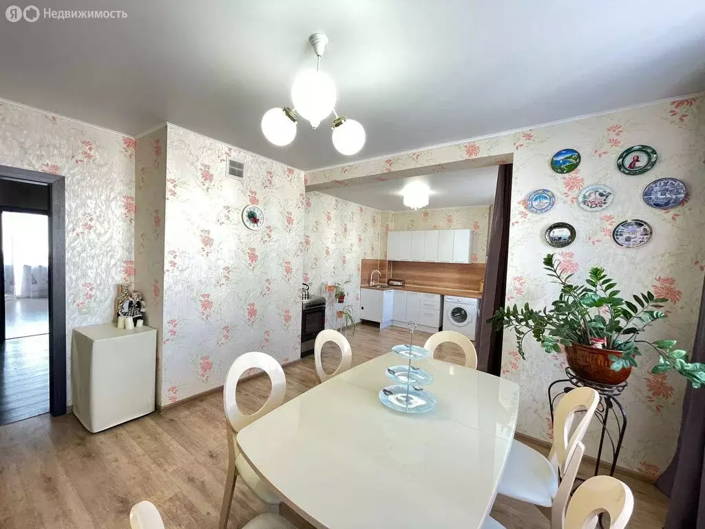 3-комнатная квартира: Оренбург, Комсомольская улица, 199/1 (117 м) - Фото 2