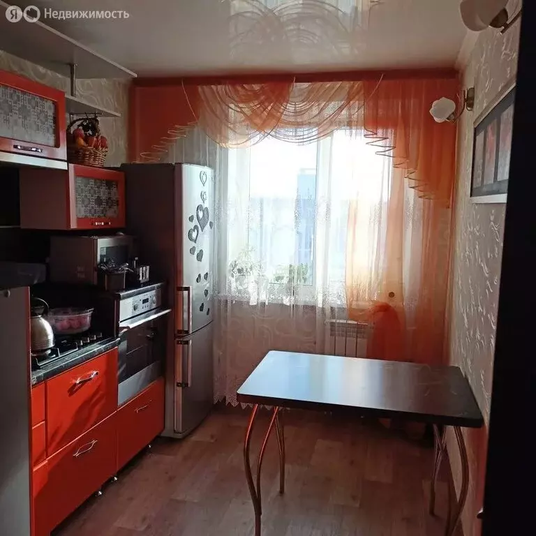 3-комнатная квартира: Нижнекамск, улица Чулман, 1 (65.3 м) - Фото 0