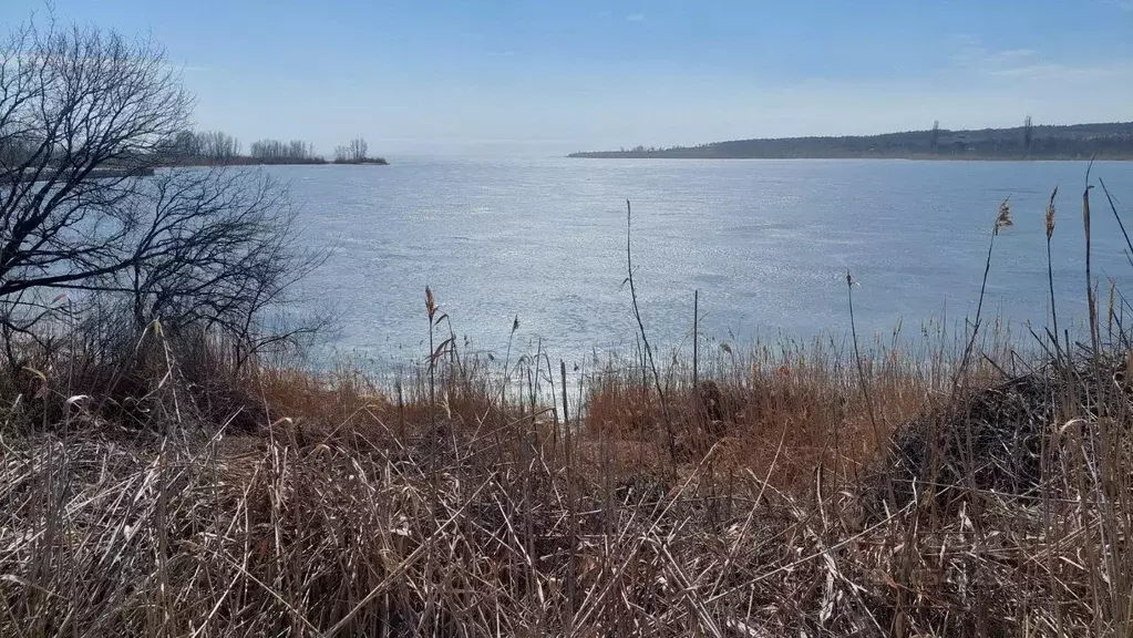 Дом в Волгоградская область, Дубовский район, Оленьевское с/пос, с. ... - Фото 1
