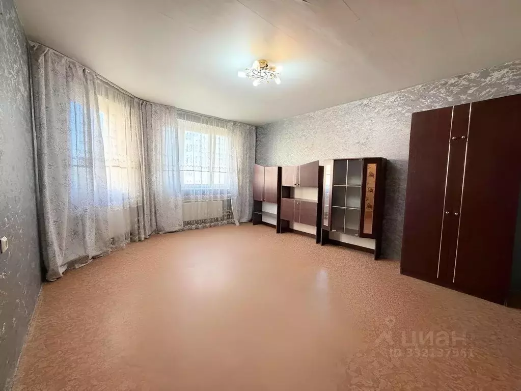 2-к кв. Москва ул. Маршала Савицкого, 32к1 (60.6 м) - Фото 1