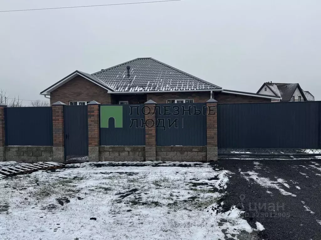 Дом в Белгородская область, Белгородский район, Дубовское с/пос, пос. ... - Фото 1
