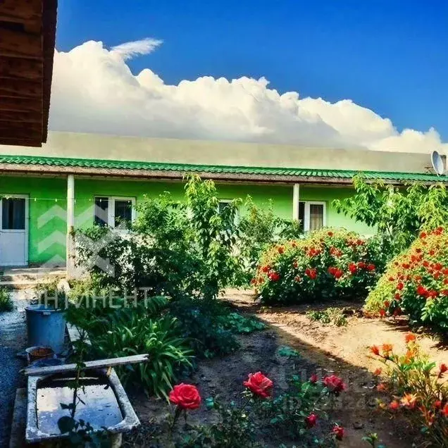 Дом в Крым, Сакский район, Штормовское с/пос, с. Поповка ул. Донецкая, ... - Фото 1