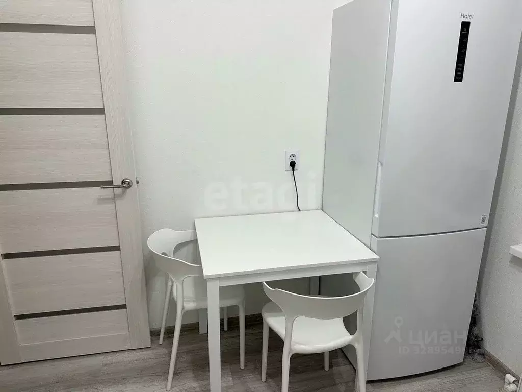 1-к кв. Татарстан, с. Высокая Гора ул. Рождественская, 10 (35.0 м) - Фото 2