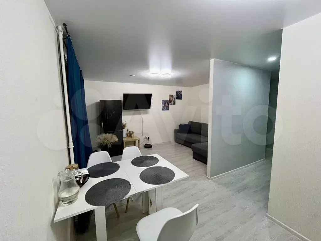 2-к. квартира, 42 м, 1/5 эт. - Фото 0