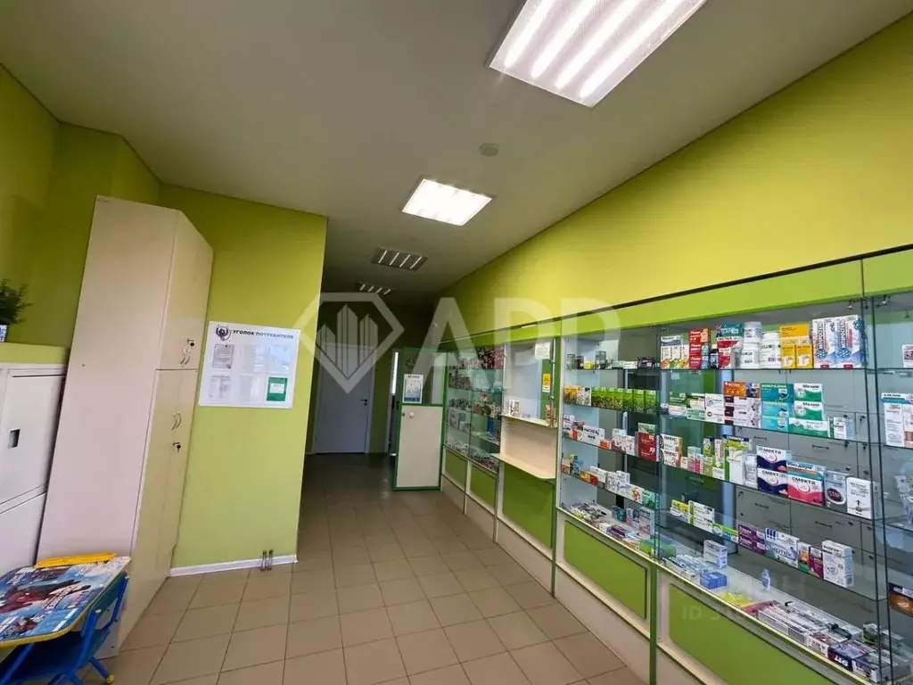 Помещение свободного назначения в Татарстан, Набережные Челны ул. ... - Фото 1