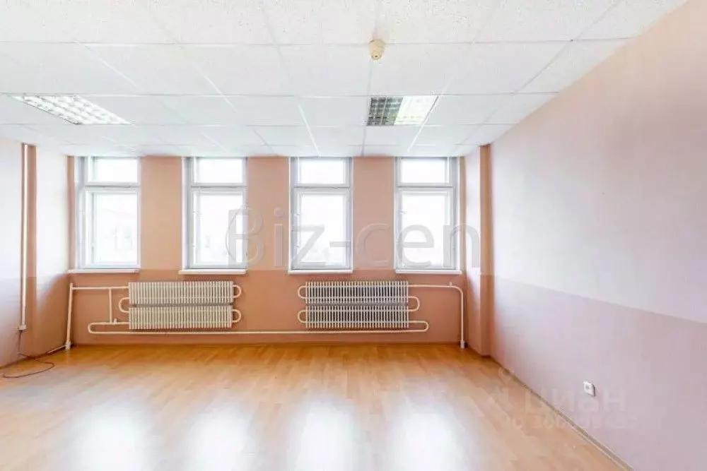 Офис в Санкт-Петербург пл. Конституции, 2 (919 м) - Фото 1