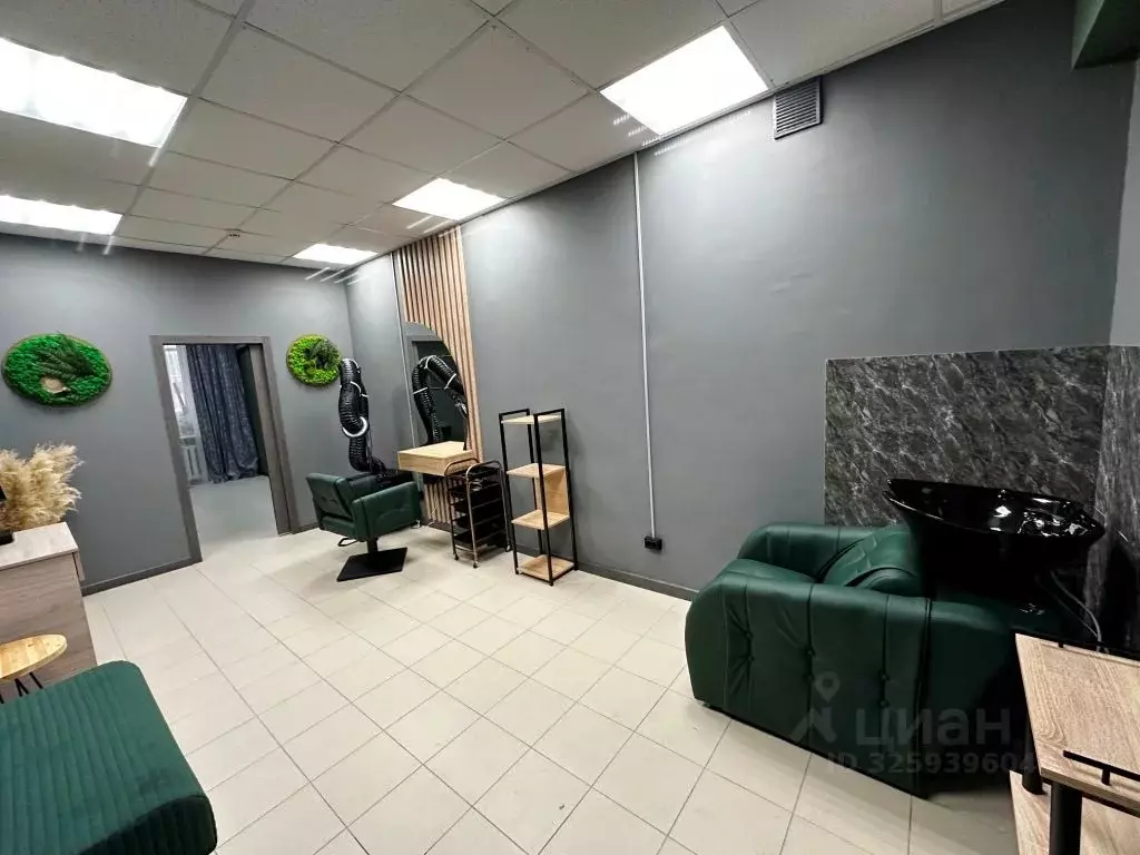 Помещение свободного назначения в Пензенская область, Пенза Московская ... - Фото 0