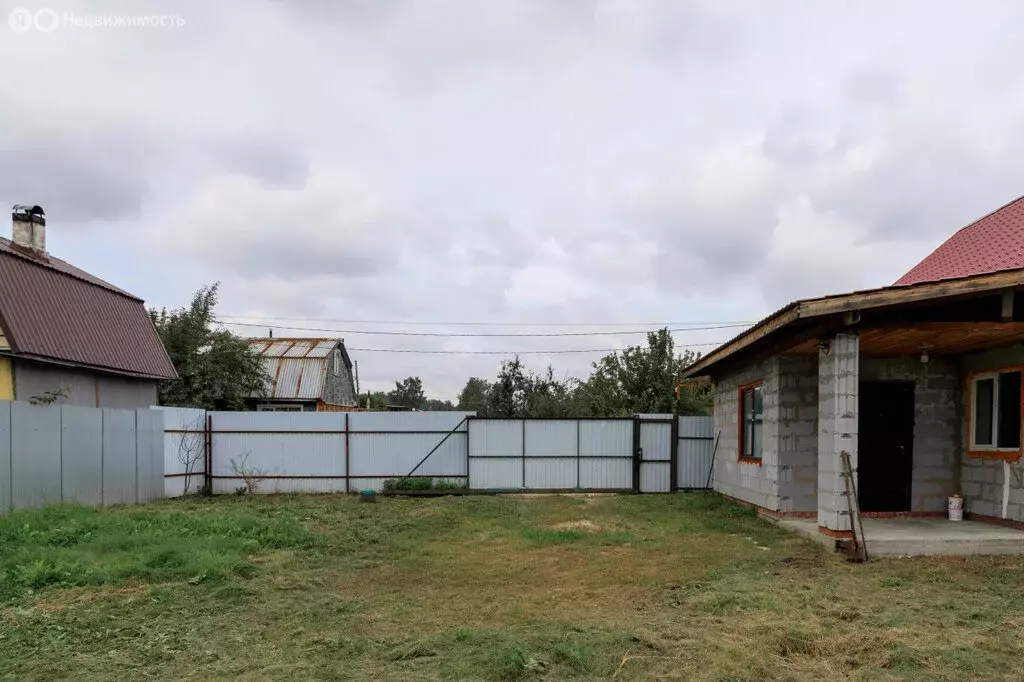 Дом в Свердловская область, Сысертский муниципальный округ, посёлок ... - Фото 1