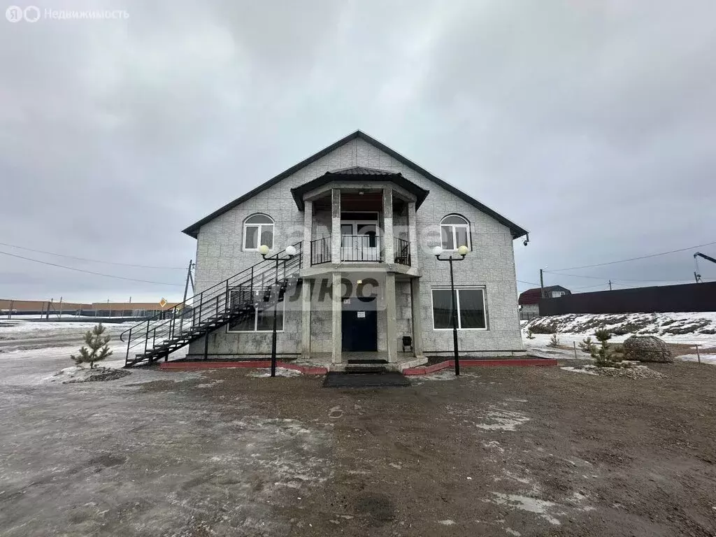 Дом в село Урик, Цветочная улица, 2 (350 м) - Фото 1
