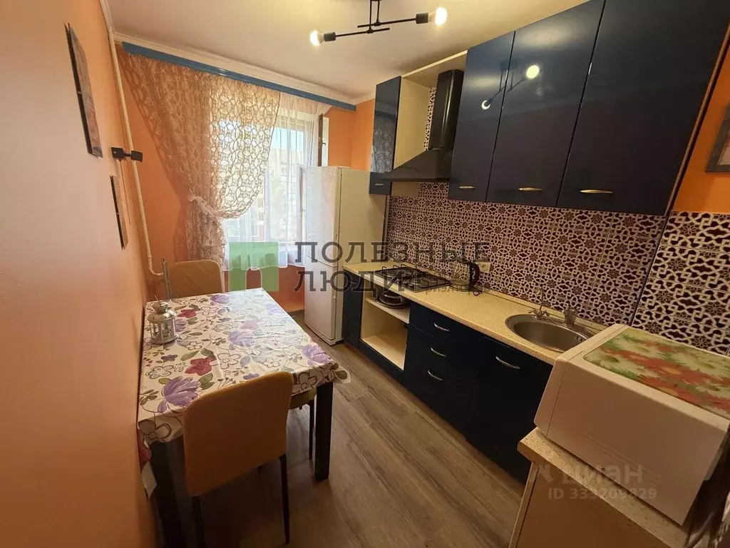 3-к кв. Белгородская область, Белгород ул. Челюскинцев, 55 (55.0 м) - Фото 1