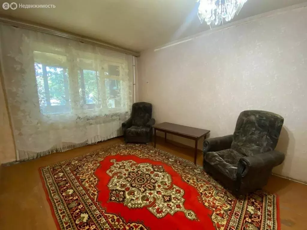 2-комнатная квартира: Новокуйбышевск, улица Островского, 18 (43.8 м) - Фото 0