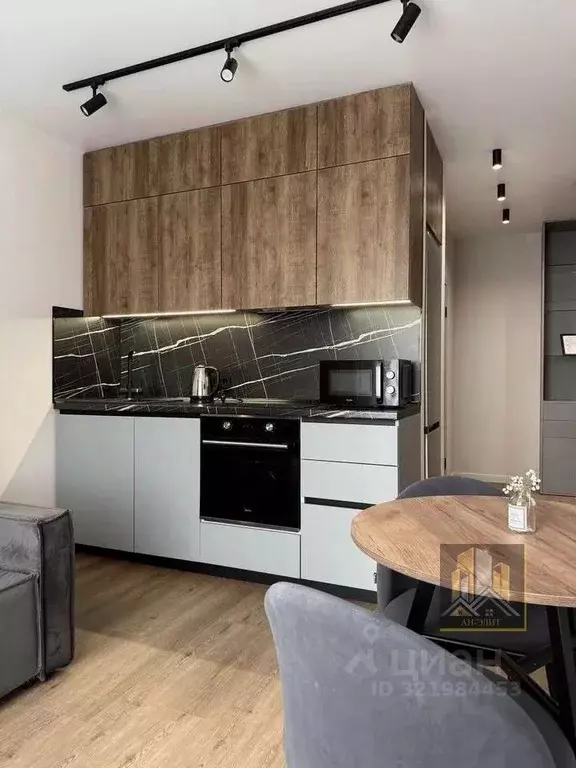 1-к кв. Татарстан, Казань ул. Братьев Касимовых, 35 (38.0 м) - Фото 1